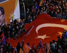 Выборы в Турции: Эрдоган уверенно лидирует