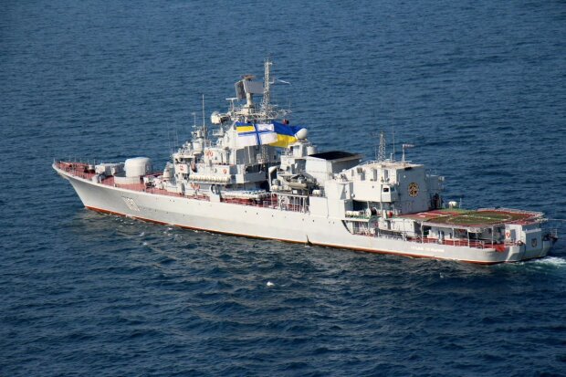 Українські кораблі повертаються до Одеси, фото: Думская