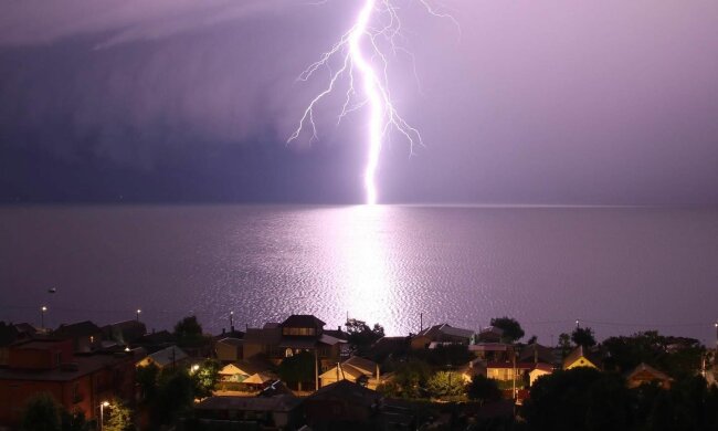 На одном из лучших курортов Украины отдыхающие стали свидетелями природной аномалии