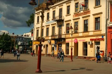 У школах Франківська впарюють бланки "за Марцінківа", гримить скандал: "Не може бути!"