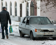 В Киеве горе-родители оставили малышей на верную гибель, помог "ангел"