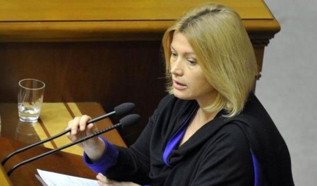 Геращенко закликала депутатів призначити виплати родинам полонених