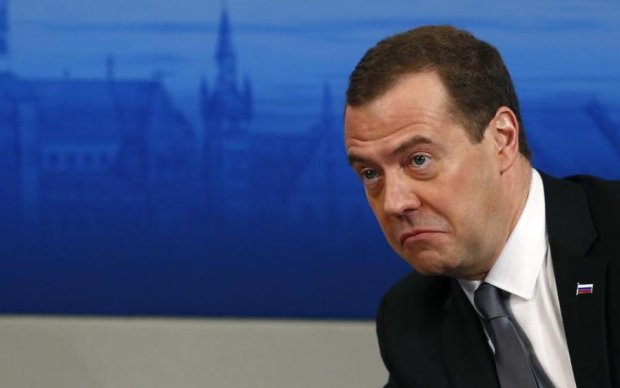 Родственника Медведева "выселили" из-под Киева