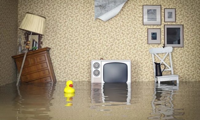 Когда затопили квартиру: как не остаться без ремонта и без компенсации