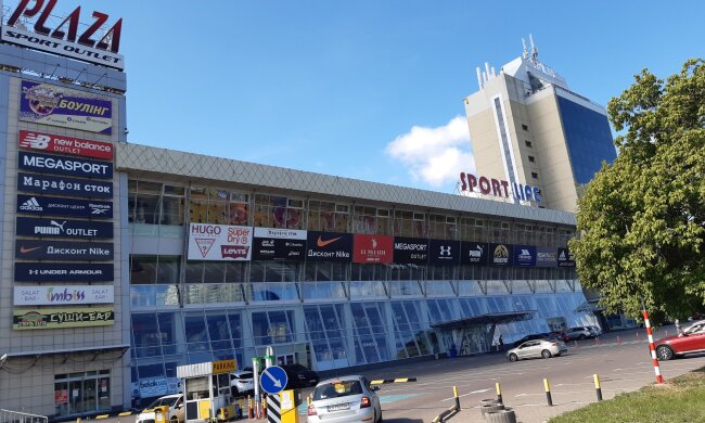 ТРЦ Plaza Sport Outlet у Києві