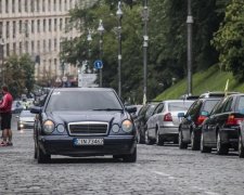 Штрафные колеса: сколько евроблях вкатили в Украину незаконно