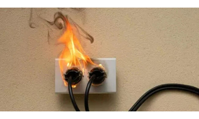 Пожежа через несправну техніку: фото з вільних джерел