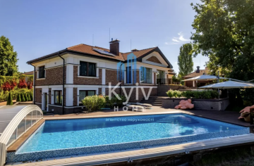 Дом Дмитрия Петрова