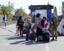 Найважливіший пункт пропуску запрацював на Донбасі
