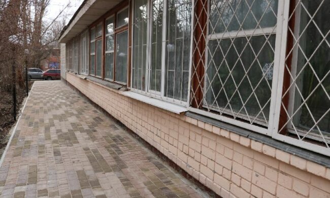 В Запорожье малолетки оторвались "по-взрослому", видео ужаснуло Украину: "Пыхнуть хочешь?"