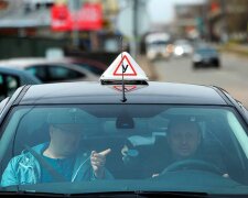 Українці отримуватимуть права за новими правилами: все, що ви хотіли знати, але боялися запитати