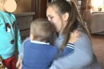 Дівчина взяла під опіку братів і сестер, кадр з репортажу 9 канал Дніпро: Facebook