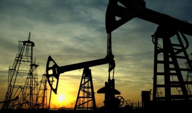 США знімають обмеження на купівлю іранської нафти