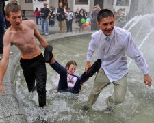 Останній дзвоник для школярів Херсонщини закінчився в лікарні