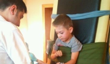 Полтавчанці не вистачає 8 тисяч гривень на лікування сина