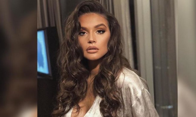 Ця гаряча мусульманка змушує чоловіків втрачати голову, і ось чому