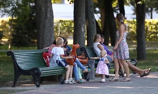 Обратился за социальной помощью — жди проверки: правительство решило разобраться с "халявой" для украинцев