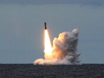 Тремтіть США: чергова російська ракета самознищилась