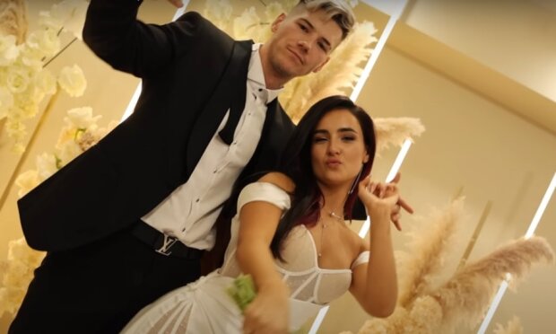 Трінчер і Волошин, кадр з весільного відео