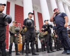 Біля одеської мерії побили антитруханівців