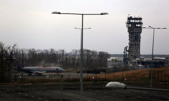 Річниця боїв за Донецький аеропорт: що відомо про "темну вежу війни" на Донбасі