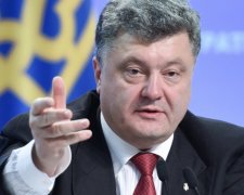 "Не може дядько в Києві знати, що робити в селі" - Порошенко 