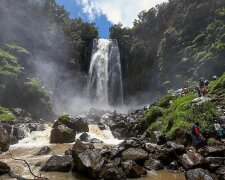 Водопад, фото из свободных источников