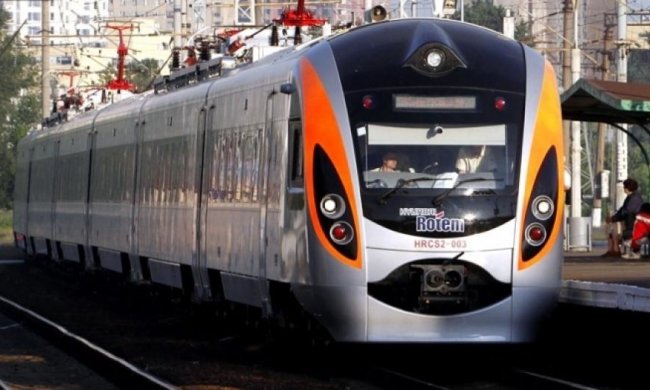 У Полтаві "Інтерсіті" збив чоловіка 