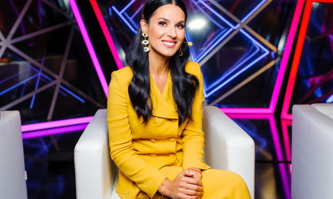 Фигуристая Ефросинина натянула на себя кожу и заставила фанатов размышлять о бытие: "Такая реальность"