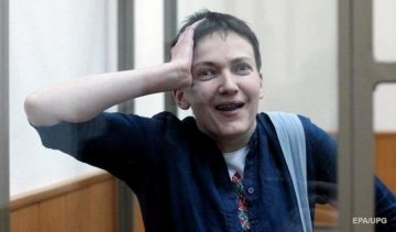 Надежда Савченко не прочтет поздравлений от Порошенко и Гройсмана
