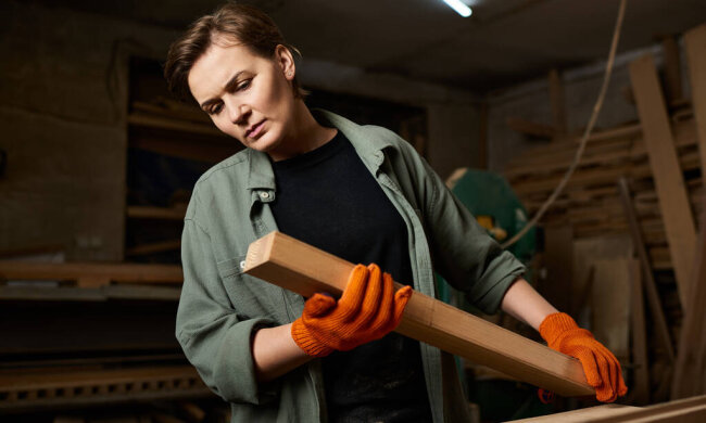 "Нежіночі" професії: фото з вільних джерел