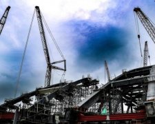 Чому не на честь Кадирова? У мережі глузують над новою назвою мосту окупантів