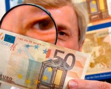 Україна тоне у фальшивій валюті: які купюри підробляють найчастіше