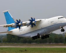 Шахов на примере показал, как разрушаются лучшие сферы Украины