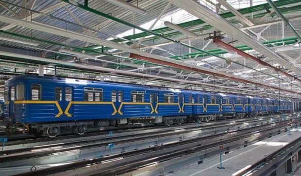 Столичные власти реанимируют "Львовскую браму" и метро на Троещину