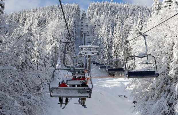 Три дня – 17 тысяч: украинцам показали, сколько на самом деле стоит уикенд в Буковеле 2025