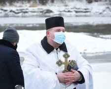 Франківчани скупалися на Водохреща, фото: gk-press.if.ua