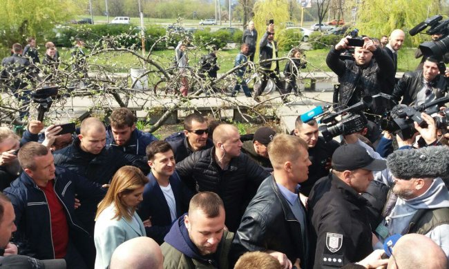 Українці штурмують дільниці: скільки виборців уже проголосували