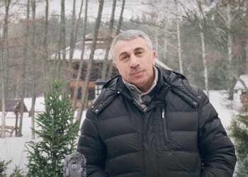 Євген Комаровський, кадр з відео