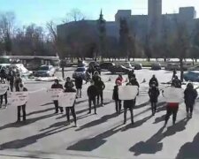 В Харькове студентов-иностранцев отчислили после экзаменов, не дали "на лапу": "Мы не дойная корова"