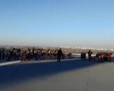Скрипка подарував бійцям "Марш Січових Стрільців" (відео)