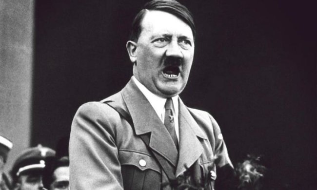 Дедушка купил тапки с приветом от Гитлера