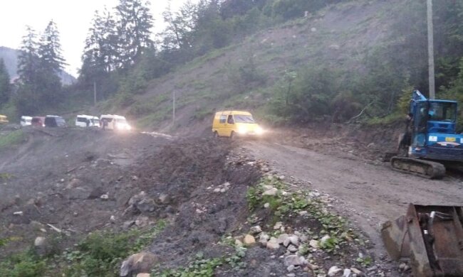 Погода влаштує на Закарпатті ігри на виживання - грози та зсуви