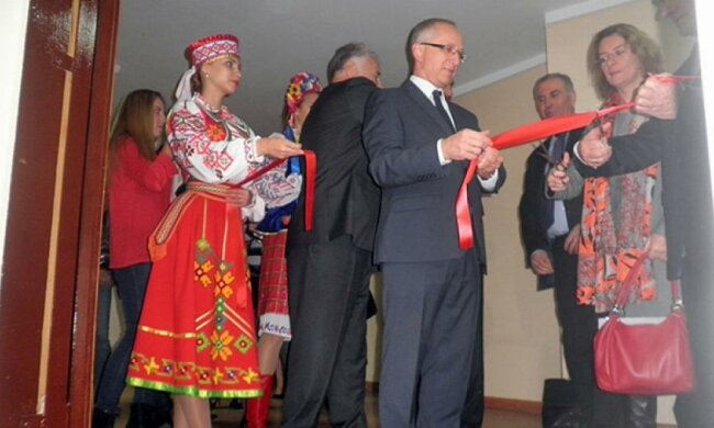 Информационный центр Евросоюза открыли в Мариуполе (фото)