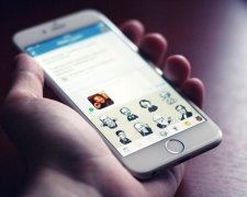 Українці тероризують Порошенка проханням повернути ВКонтакте