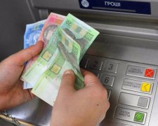 Працівники банку Київська Русь нажили статки на грошах клієнтів