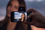 В магазинах Apple появились первые украинские товары
