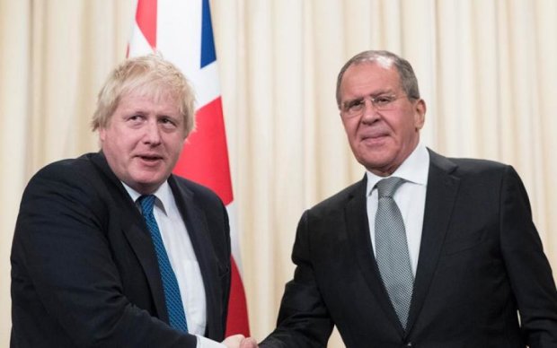 Дипломатична війна: британці дали російським неандертальцям урок хорошого тону
