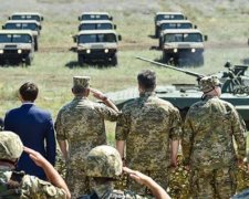 Оборону Маріуполя підсилять три батальйони морської піхоти – Порошенко