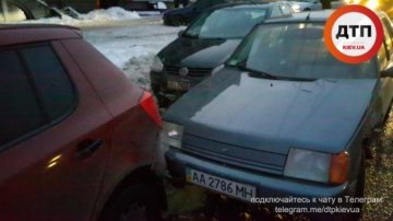 Опубликовано видео масштабной аварии в Киеве